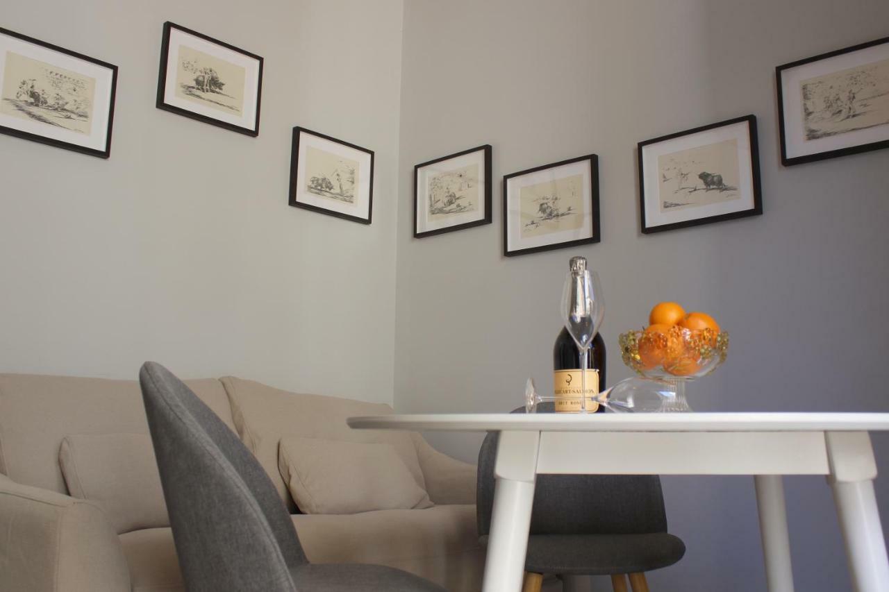 Apartamentos Reyes Catolicos 14 塞维利亚 外观 照片
